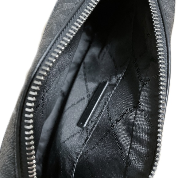 Michael Kors Black Jet Set Large Logo Crossbody Bag Purse with Silver Hardware - Picture 5 of 5